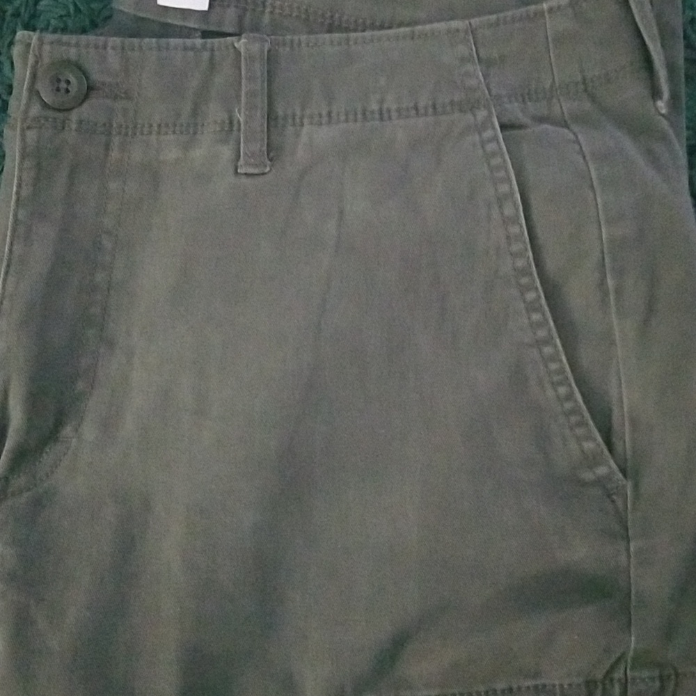 Amazon Essentials Olive cargo Utility soft Pants Size 31/34 Like new